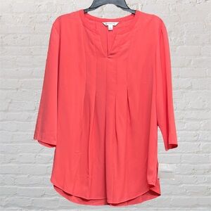 Brand New Croft and Barrow Coral 3/4 Length Sleeved V-Neck Blouse in Size Large